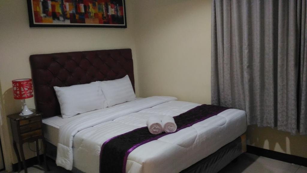 Diponegoro House Hotel ซาลาตีกา ภายนอก รูปภาพ
