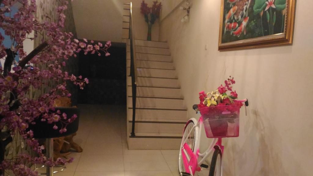 Diponegoro House Hotel ซาลาตีกา ภายนอก รูปภาพ